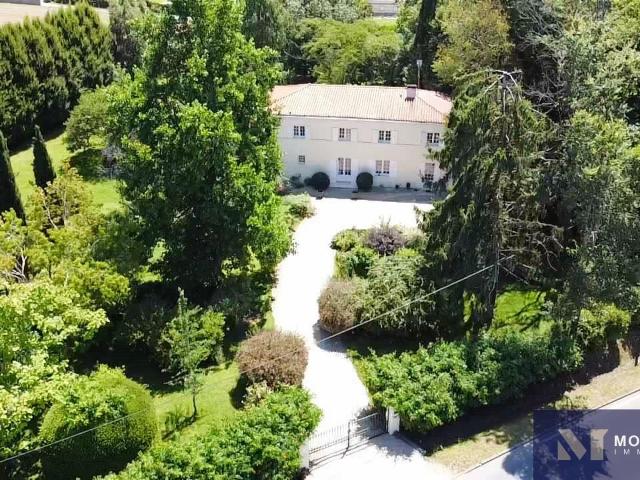 Belle Maison Bourgeoise A Jonzac 308m² Jonzac