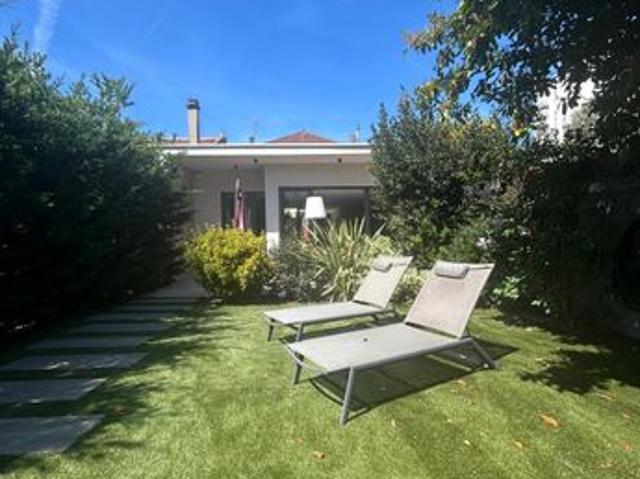 Belle maison Bron restaurée par Architecte