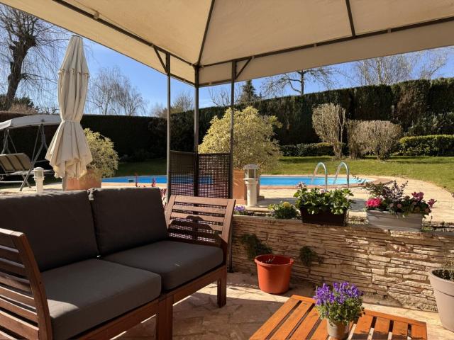 Belle maison dans résidence de standing avec piscine privative