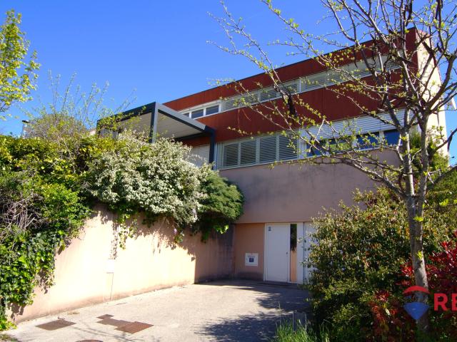 Belle Maison d'Architecte contemporaine sur l'Isle d'Abeau