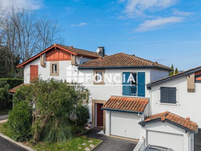 Belle Maison de 4 chambres située à Hendaye à quelques minutes de la plage