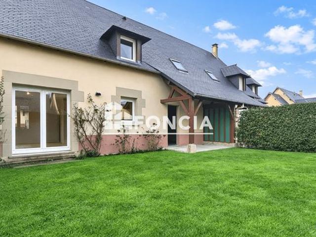 Belle maison de 94 m² en plein centre ville de Saint Arnoult