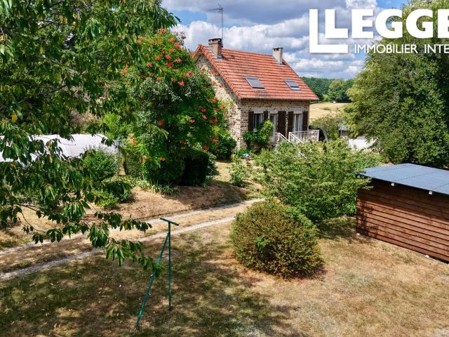 Belle maison de campagne, 3 4 chambres, 2 douche, étang, dépendances, terrain, au calme