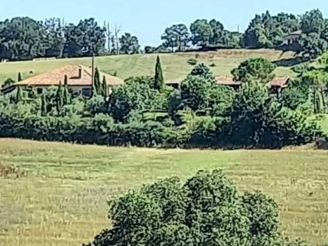 Belle maison de campagne de 260m2, piscine, vue Pyrénéen 260m² Castelnau Barbarens