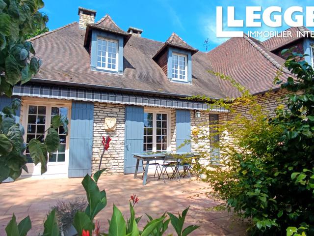 Belle maison de famille avec jardin au coeur de la Dordogne