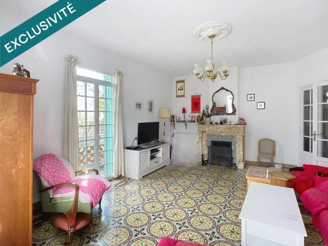 Belle maison de maître avec piscine et garage
