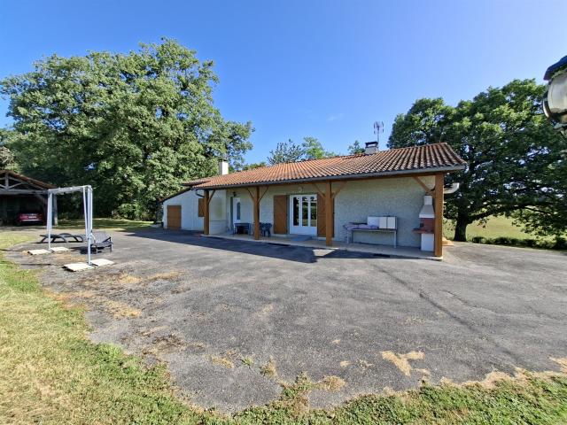 Belle maison de plain pied 145m² Mirande