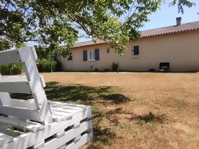 Belle maison de plain pied de 90m2 habitable, 2 chambres + garag
