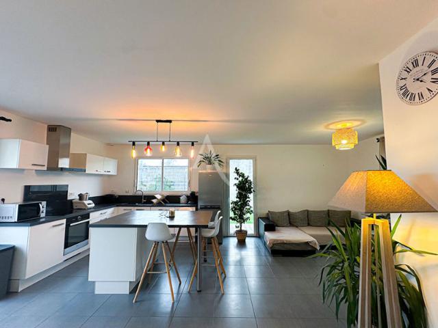 Belle maison de plain pied récente de 2017 proche commodités