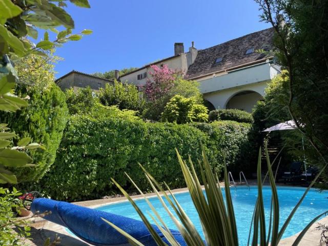 Belle maison de village 209m² Couze et Saint Front