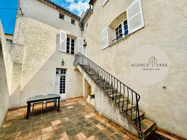 Belle maison de village de 243 m2