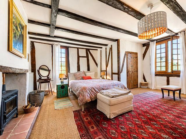 Belle Maison de Village du 14e siècle 173m² Castillonnès