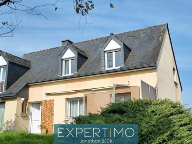 Belle maison d'habitation avec un terrain constructible