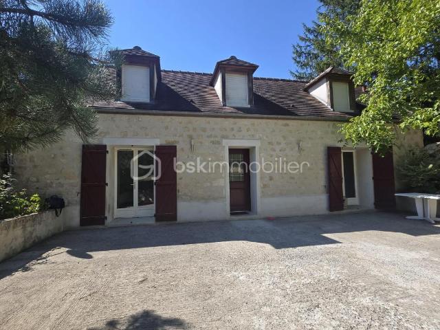 Belle maison en pierre