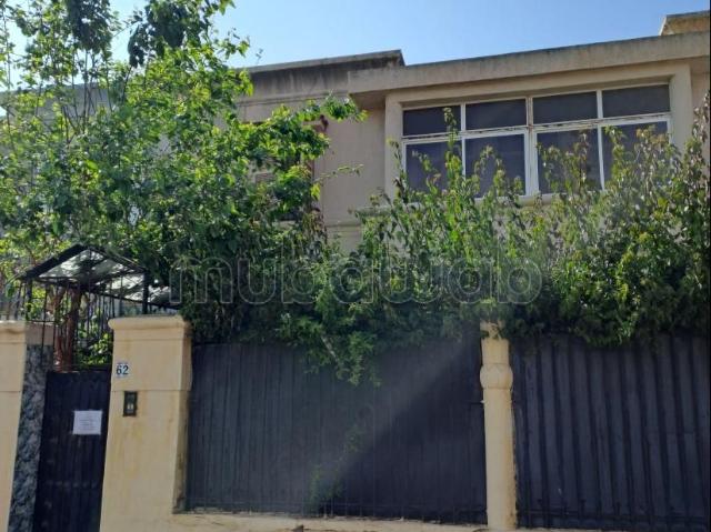 Belle maison face a la mere