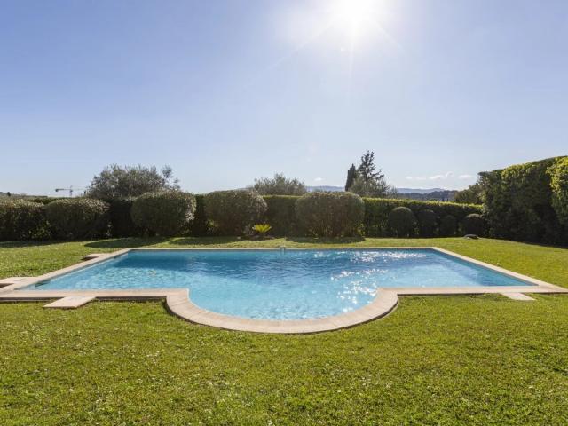 Belle maison familial avec vue et piscine Mouans Sartoux
