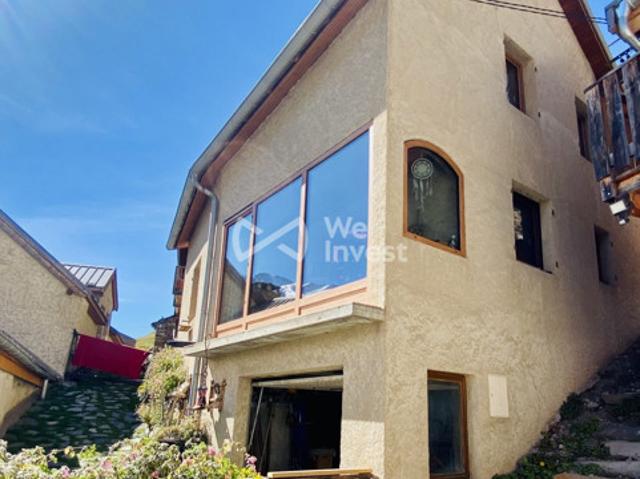 Belle maison familiale moderne et bien entretenue située au cal