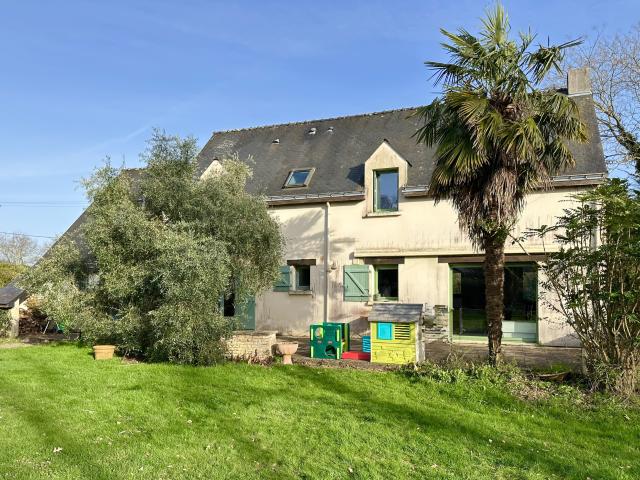 BELLE MAISON FAMILIALE AU CALME
