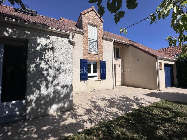 Belle maison familiale avec 4 ou 5 chambres selon les envies