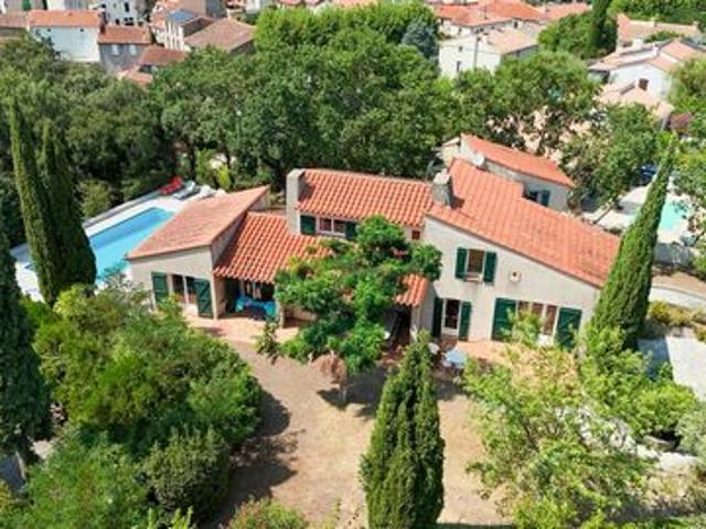 Belle maison familiale avec piscine et grand jardin à Laroque des Albères