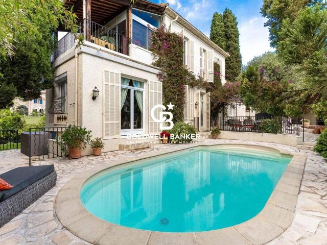 Belle maison familiale avec piscine, proche mer – Cagnes sur Mer