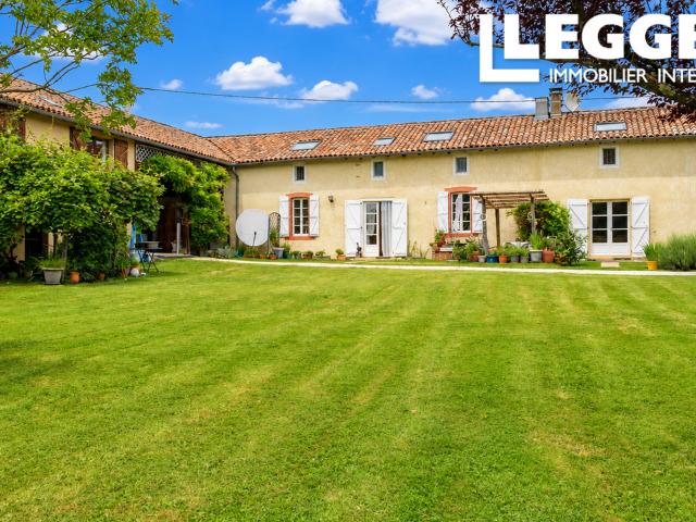 Belle maison familiale avec vue panoramique, grand jardin et logement indépendant pour recevoir amis