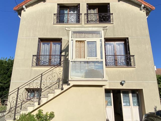 Belle Maison Familiale de 155 m2 hab. et 502 m2 de terrain !