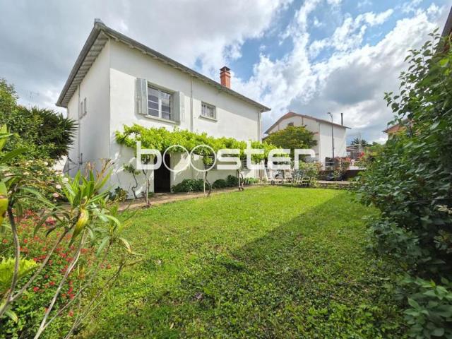 Cœur Côte Pavée Belle maison familiale de 166 m², 4 chambres et jardin – Charme et potentiel à saisir !