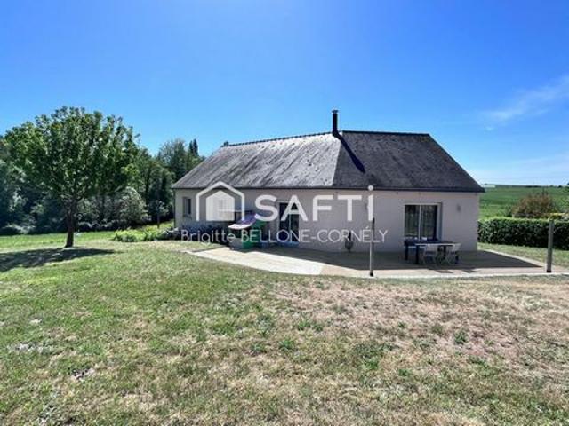 Belle maison familiale de 128 m2 de plain pied avec sous sol et jardin de 1900 mètres Blaison Gohier