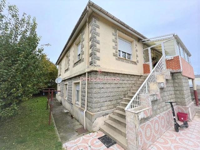 Belle Maison Familiale de 7 Pièces Avec Garage et Terrasse à Flers