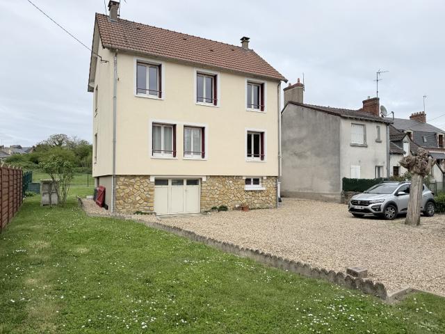 BELLE MAISON FAMILIALE