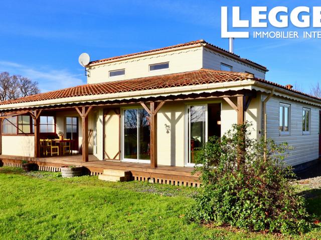 Belle maison individuelle écologique 3 ch  garage double et atelier  vue imprenable  emplacement calme