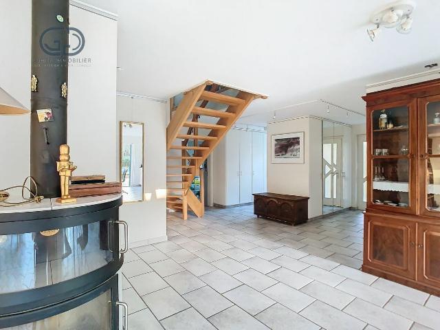 Belle maison moderne avec piscine | dreamo. Ch