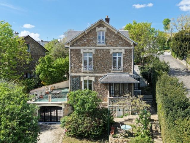 Belle maison meulière 8 pièces à vendre à JUVISY SUR ORGE Essonne à 20 km de Paris dans un quartier prisé !