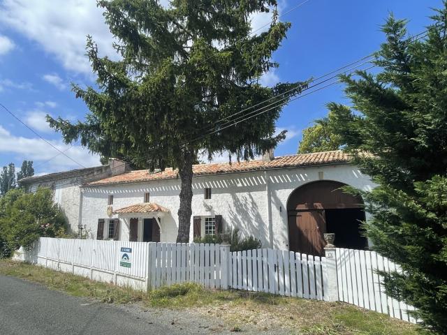 Belle maison pierre au calme avec dépendance 120 m2 et grand jardin