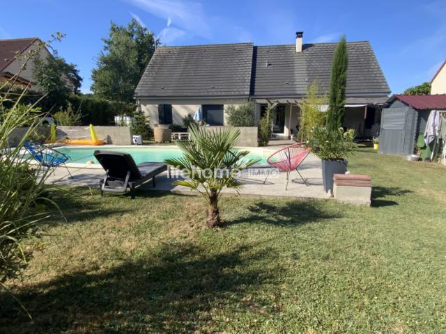 Belle maison plain pied avec piscine
