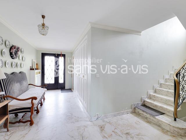 Belle maison proche de Paris avec jardin et garage