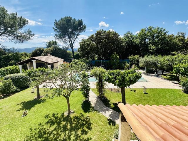 Belle Maison Provençale Familiale T6 Au Calme avec Piscine 134m² Saint Maximin la Sainte Baume