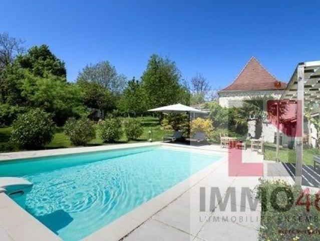 Belle maison quercynoise, avec piscine, restaurée avec goût 130m² Thégra