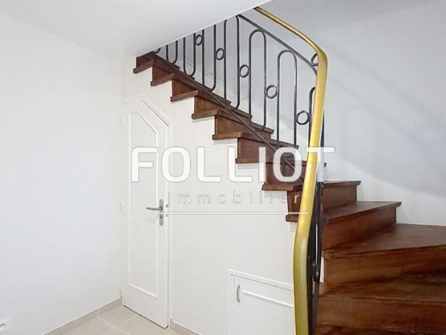 Belle MAISON r�nov�e � 10 mn de CAEN terrain clos et arbor�