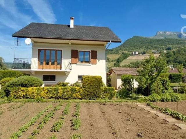 Belle maison rénovée proche de toutes commodités