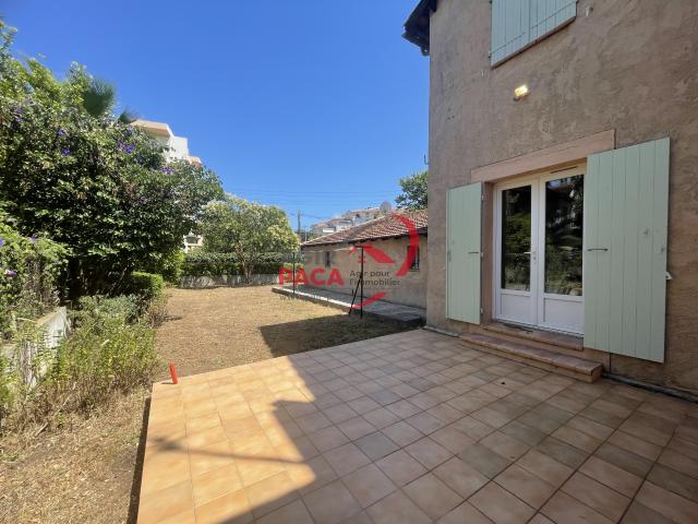 BELLE MAISON T4, GARAGE, JARDIN, CENTRE VILLE