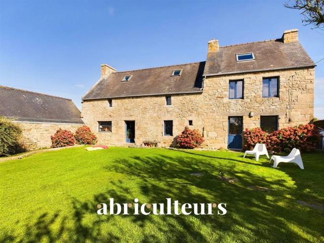 BELLE MAISON TRADITIONNELLE BRETONNE AVEC JARDIN – BRIGNOGAN PLA