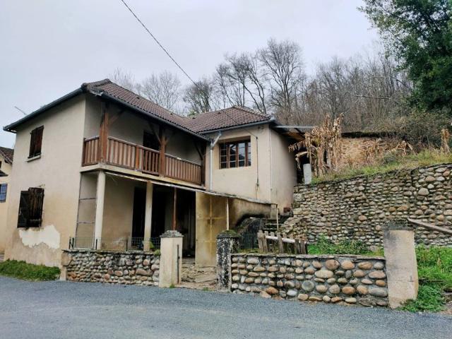 Belle maison typique à fort potentiel