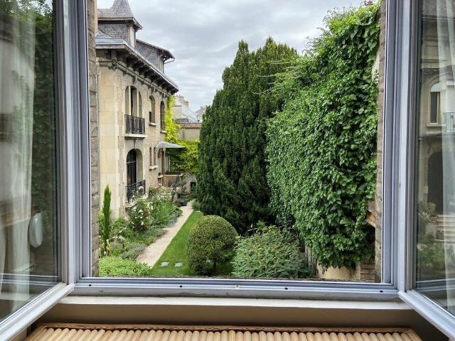 Belle maisonnette au calme dans grande propriété