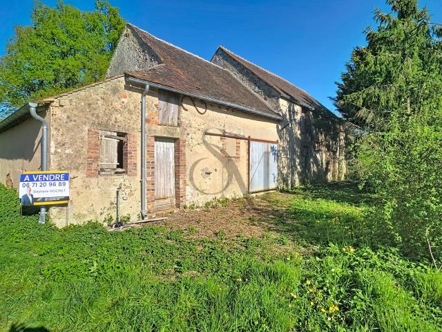 Belle opportunité: Bâtiment Agricole en Pierre et Bois à Fort Potentiel Pers en Gâtinais 45210