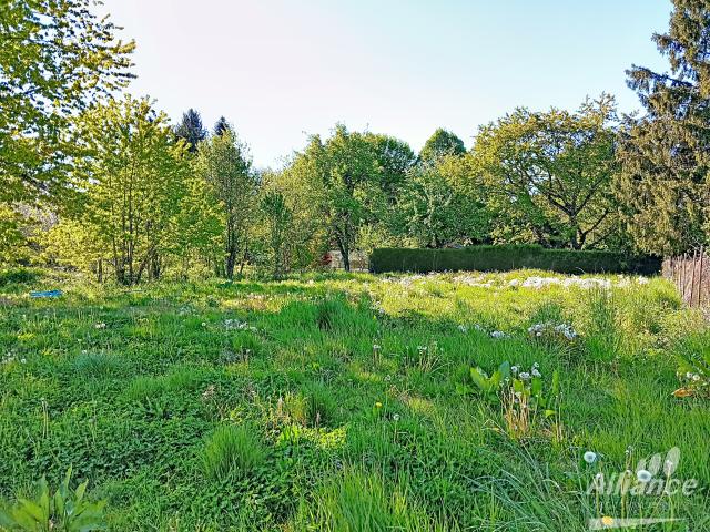 Belle parcelle de terrain plat, au calme