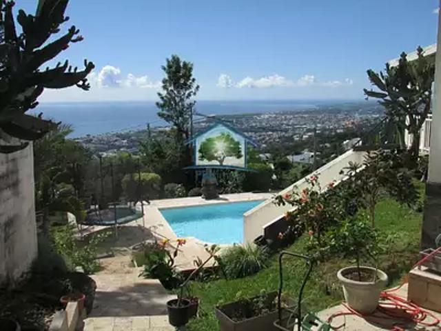 Belle Pierre 97400 Achat / Vente maison 6 pièces t6 piscine