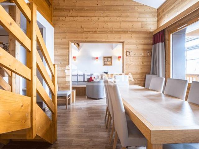 BELLE PLAGNE T5 DUPLEX. Skis aux pieds, vue panoramique, piscine.