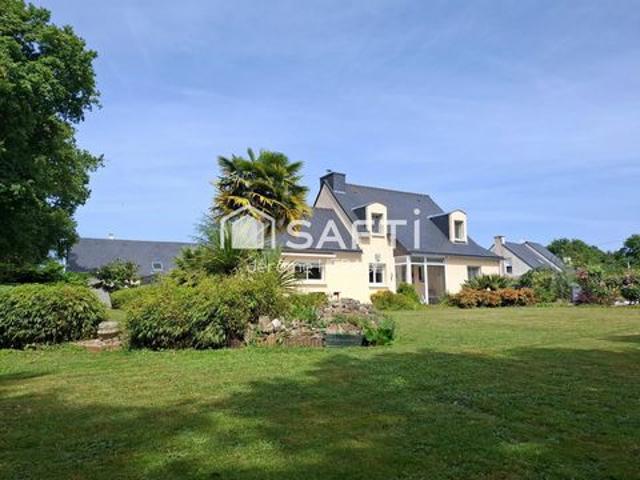 Belle Propriété 6 pièces sur terrain verdoyant 1693 m²